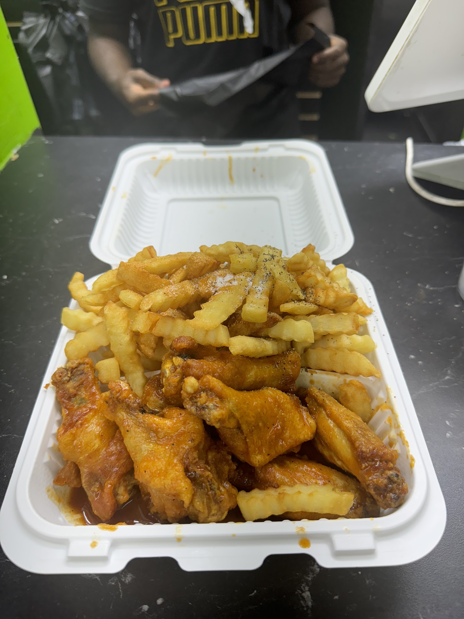 America’s Best Wings - Georgia Ave NW 3