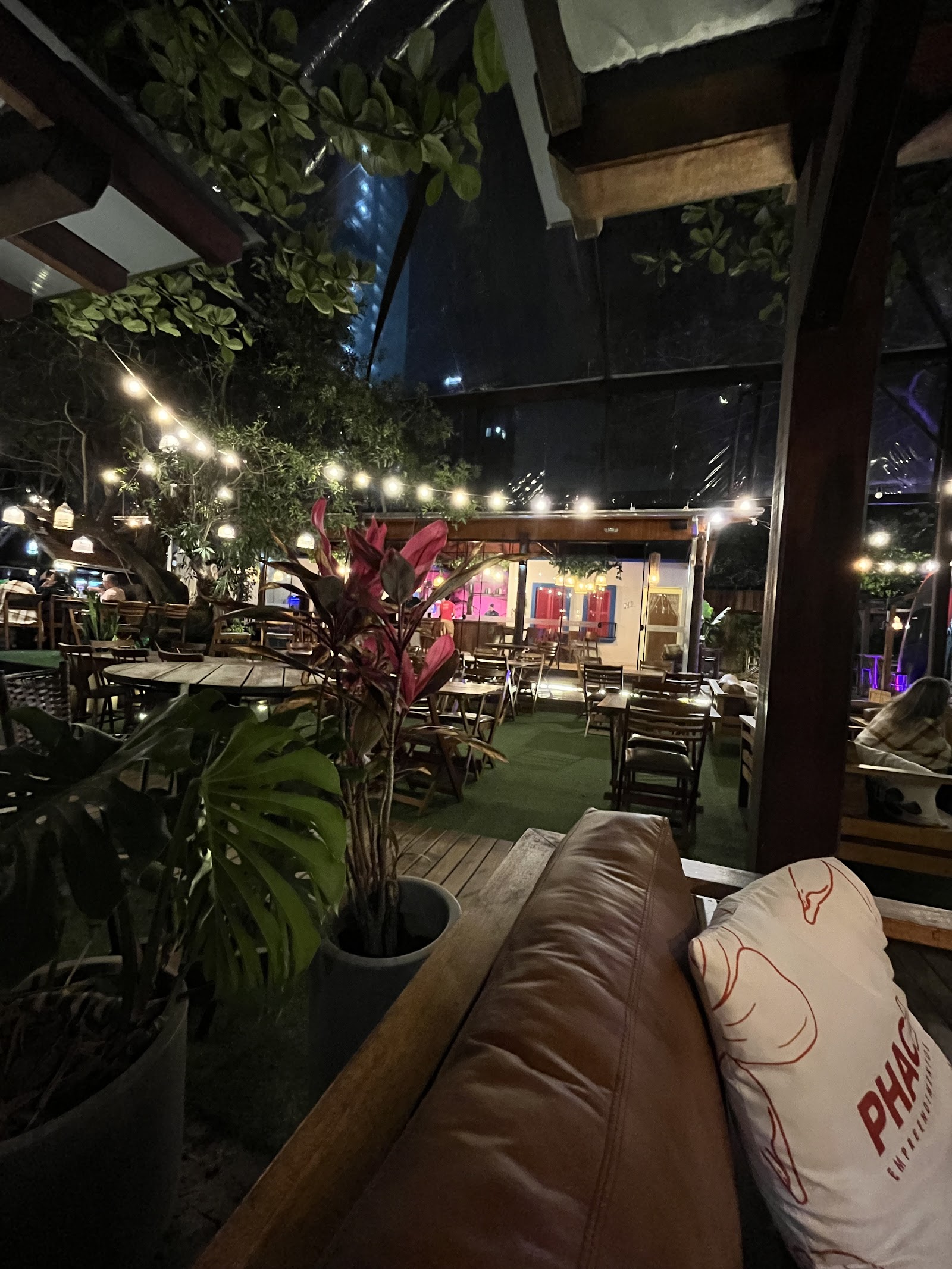 āKala Seafood & Sushi 4