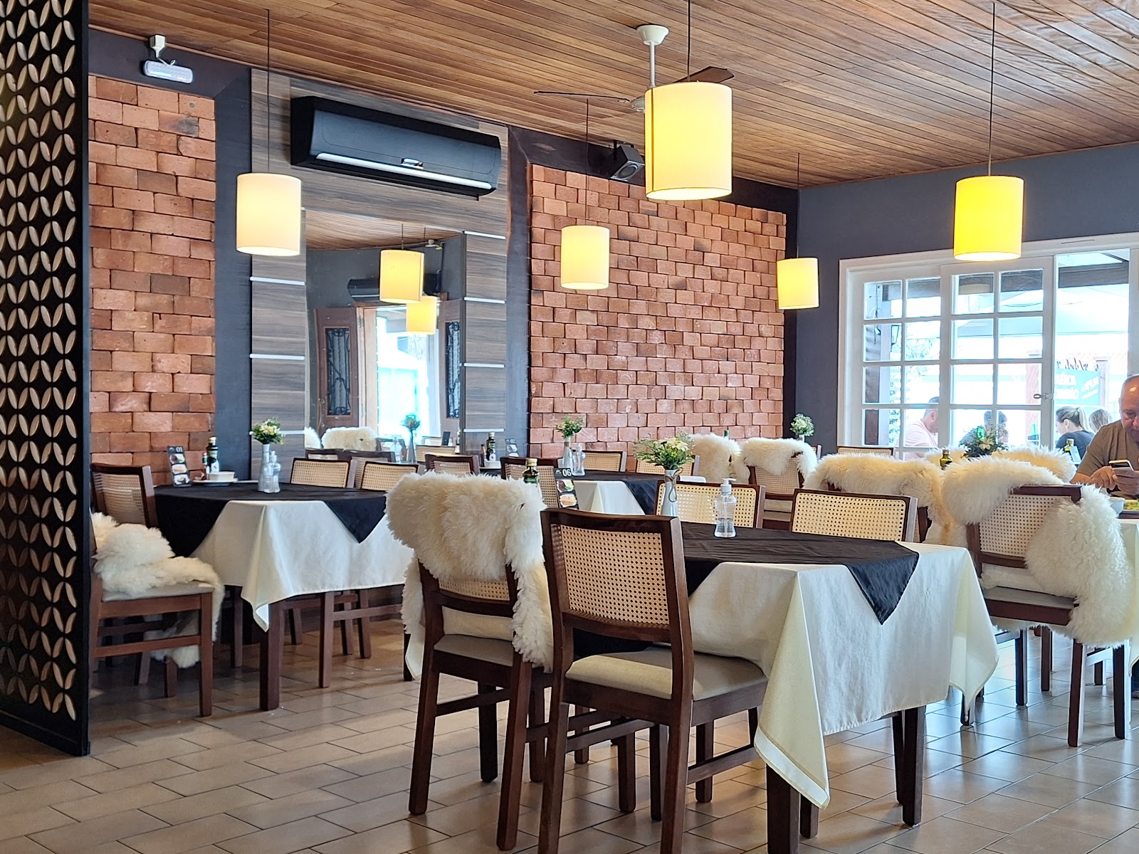 La Ponte Restaurante 3